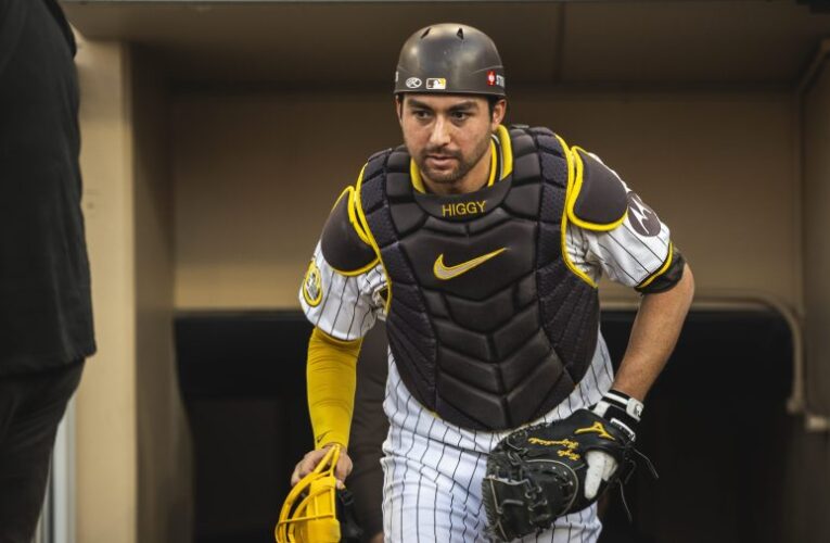 Former Padres catcher Kyle Higashioka signs with Texas Rangers