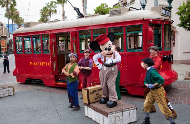 Disneyland announces closure date for Red Car Trolley attraction