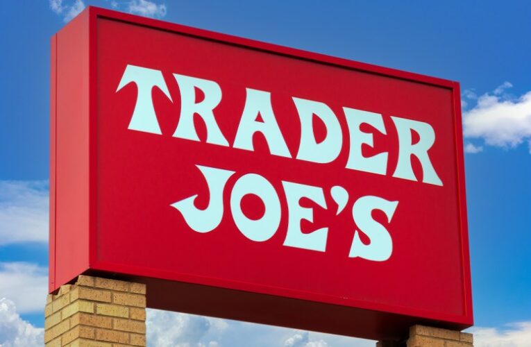 New Trader Joe’s opens in Vista