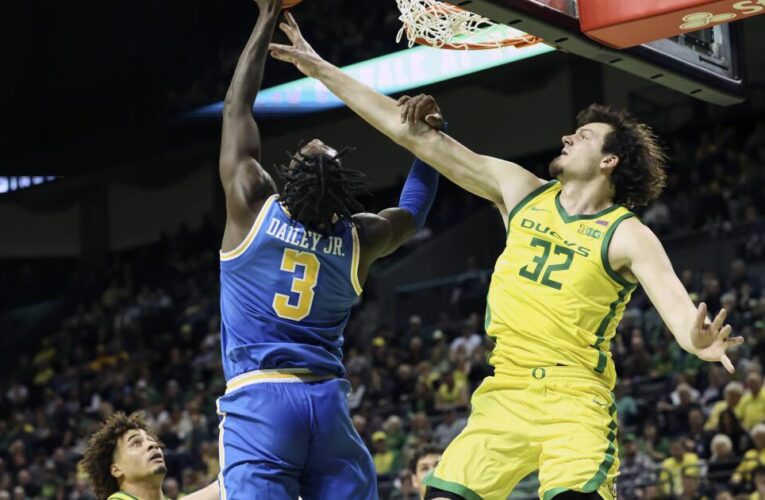 Dylan Andrews’ last-second basket leads UCLA to victory over undefeated Oregon