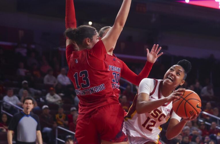 No. 5 USC unleashes press and rolls to a 49-point win over Fresno State