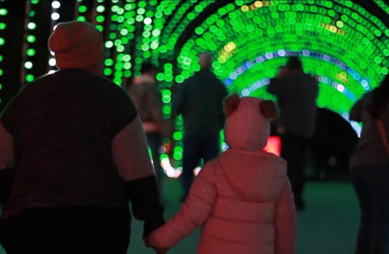 Big Rivers Waterpark transforms into glowing holiday destination