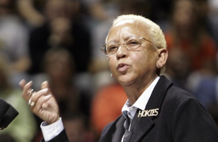 Appreciation: Nikki Giovanni made me a poet. Listen, and she’ll still make you one too