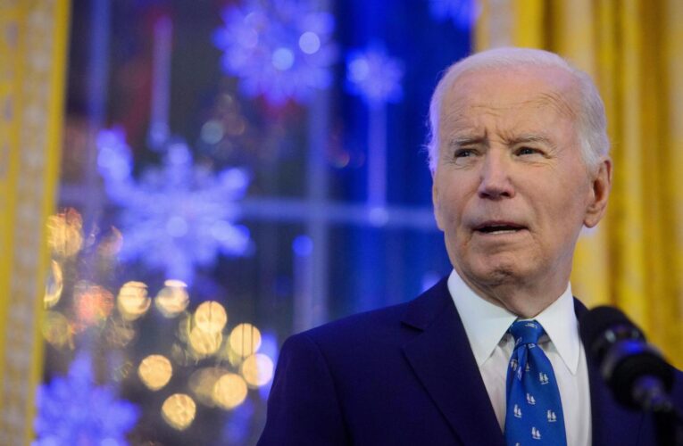 President Biden calls for ban on congressional stock trading