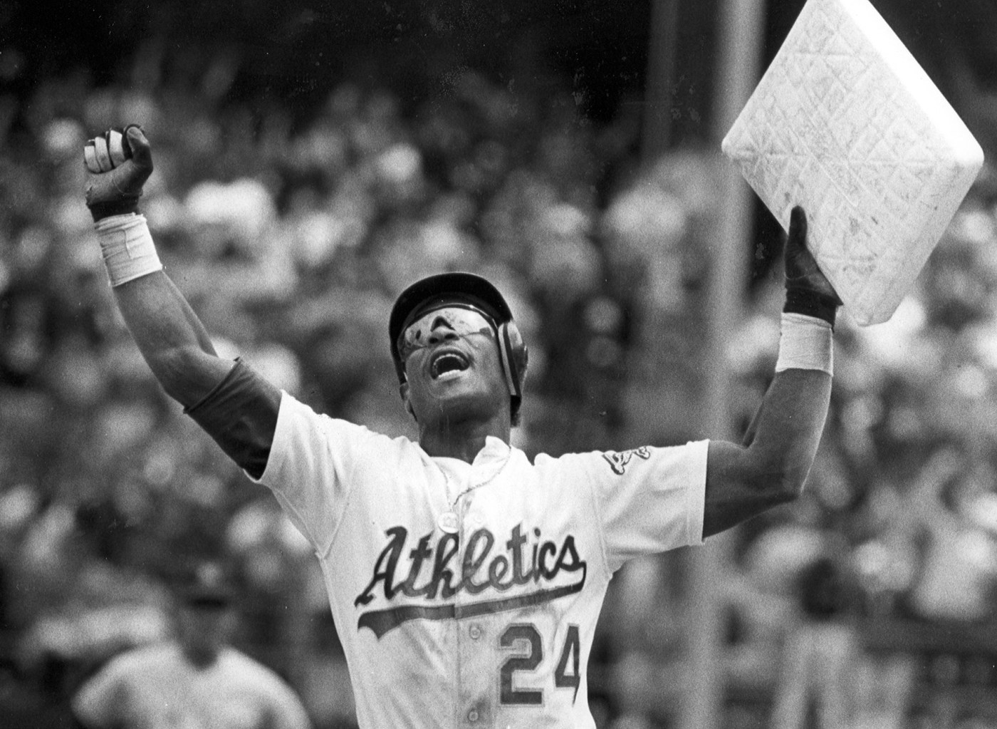 photos:-a-look-back-at-rickey-henderson,-the-man-of-steal