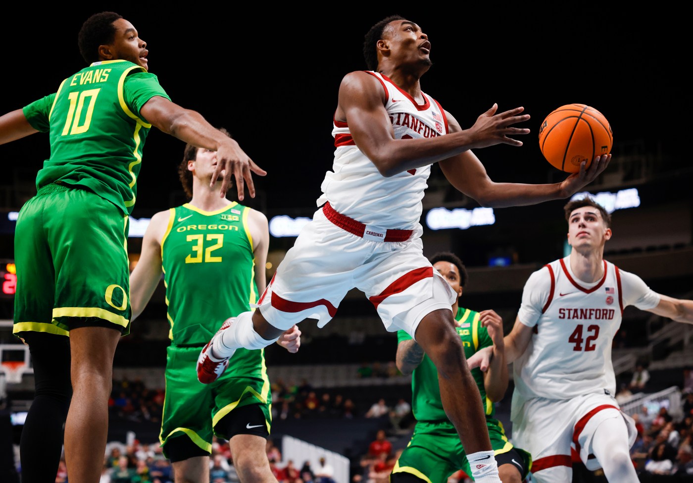 stanford-goes-ice-cold-from-3-point-range,-blown-out-by-no.-10-oregon-at-san-jose-tip-off