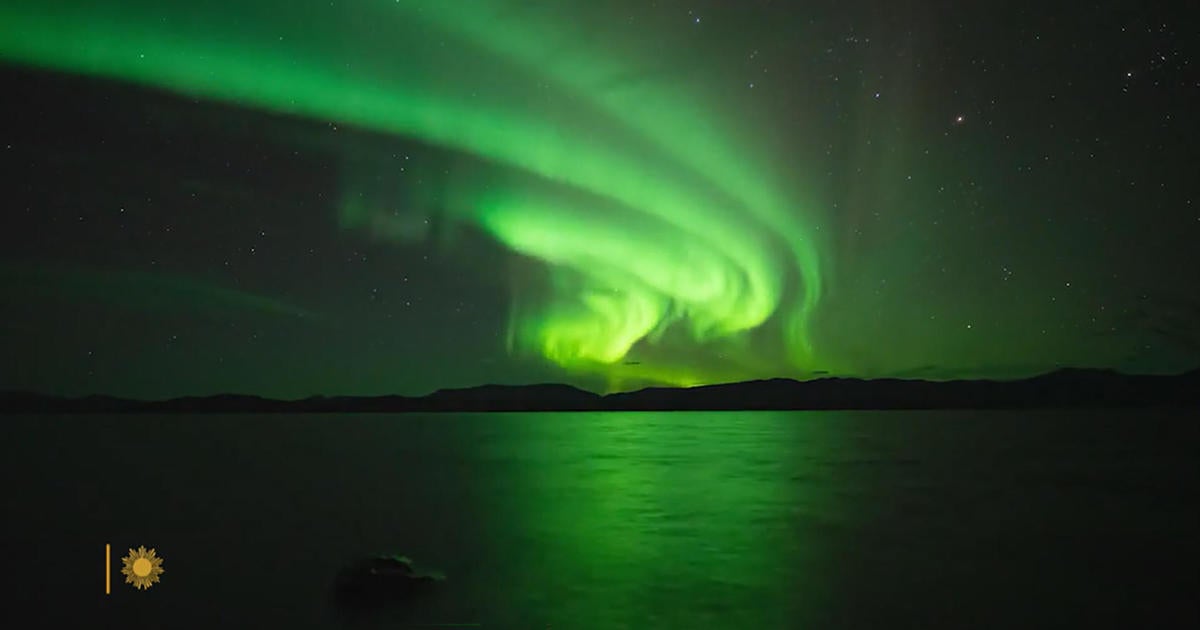 nature:-northern-lights-above-alaska