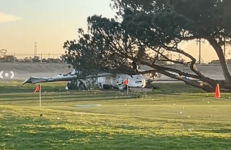 Plane crash on Southern California golf course leaves 2 hospitalized