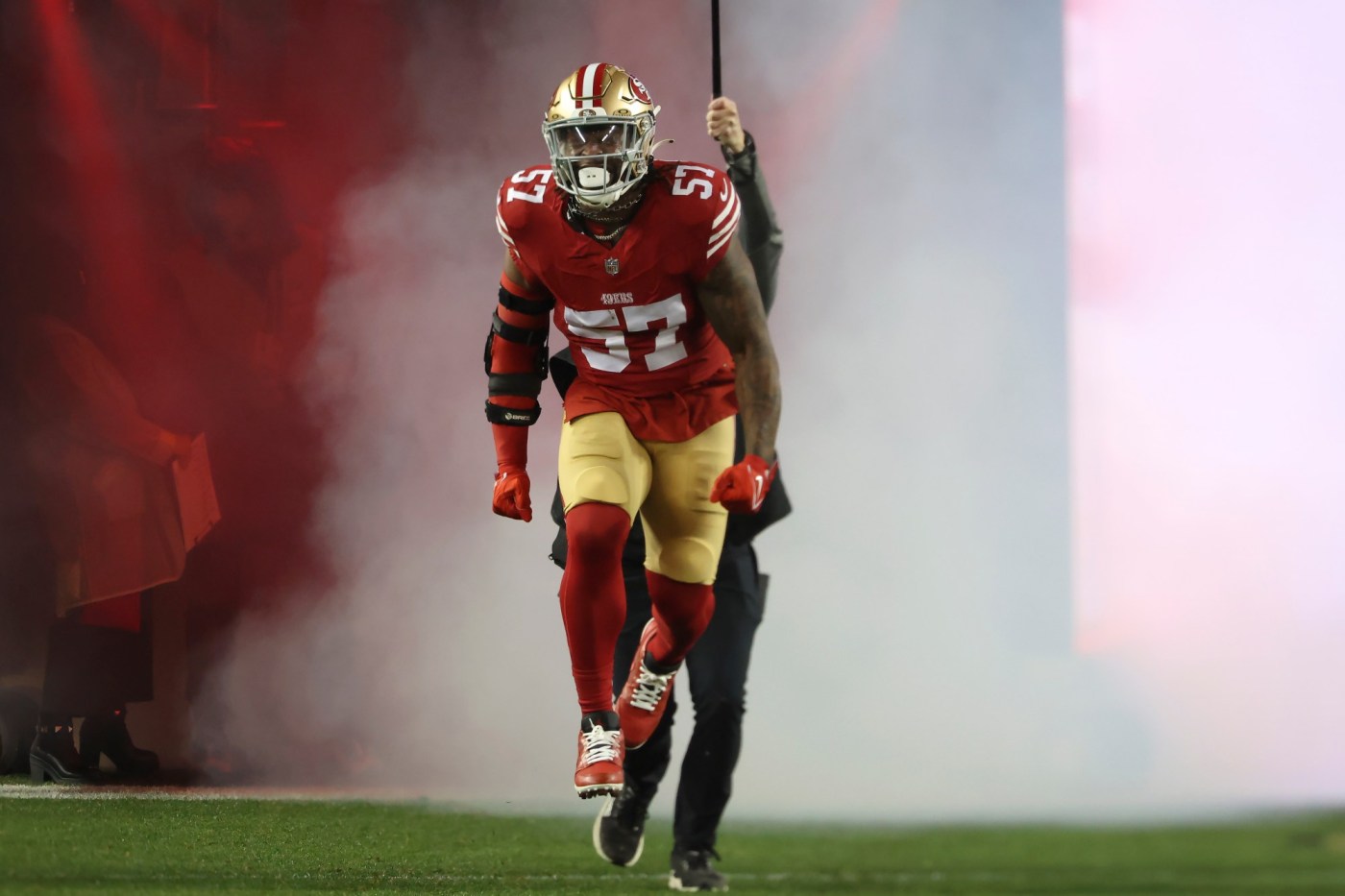 was-the-loss-to-the-dolphins-dre-greenlaw’s-last-game-for-the-49ers?