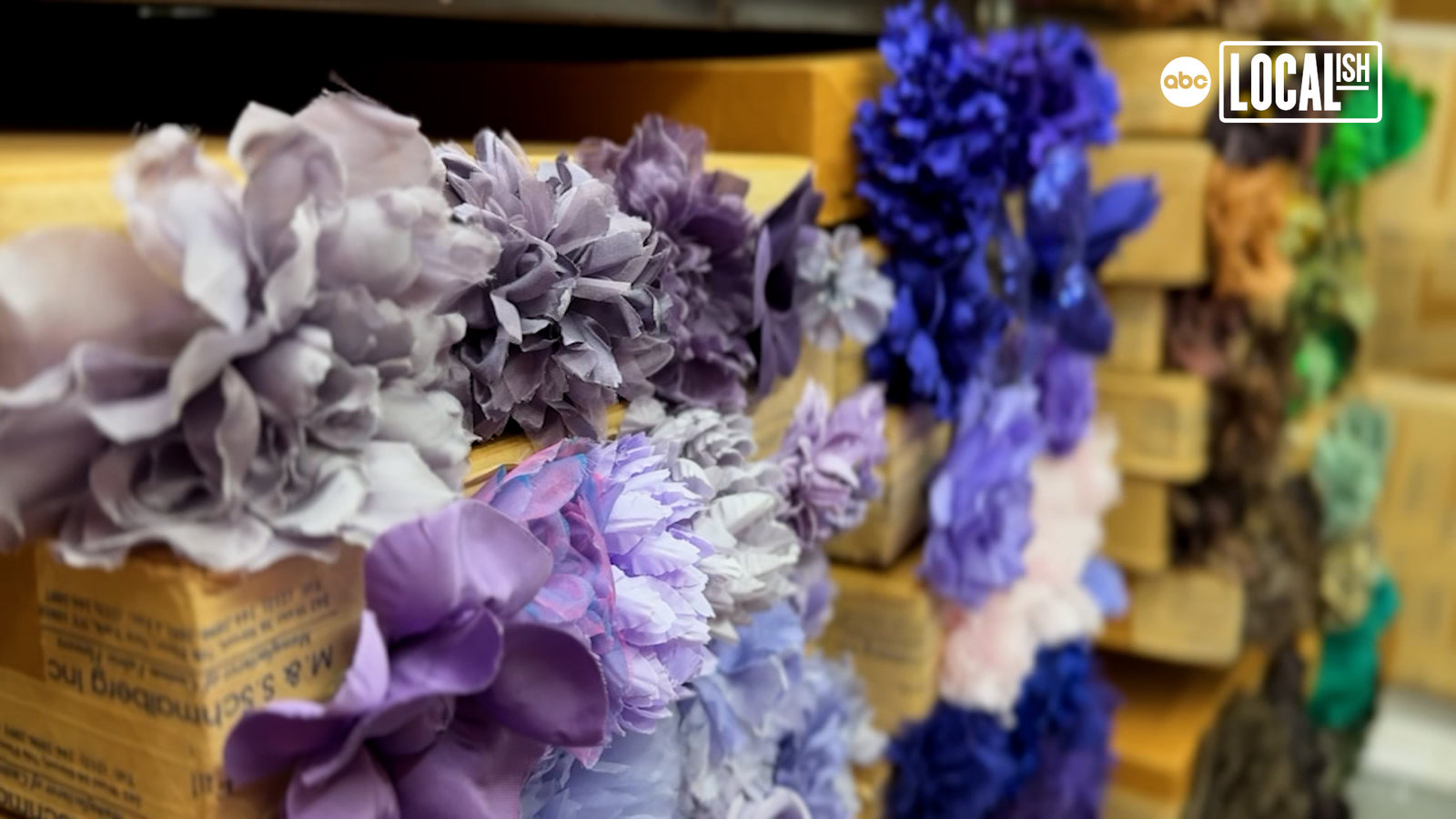 bloom-never-fades:-tour-nyc’s-last-shop-making-fabric-flowers