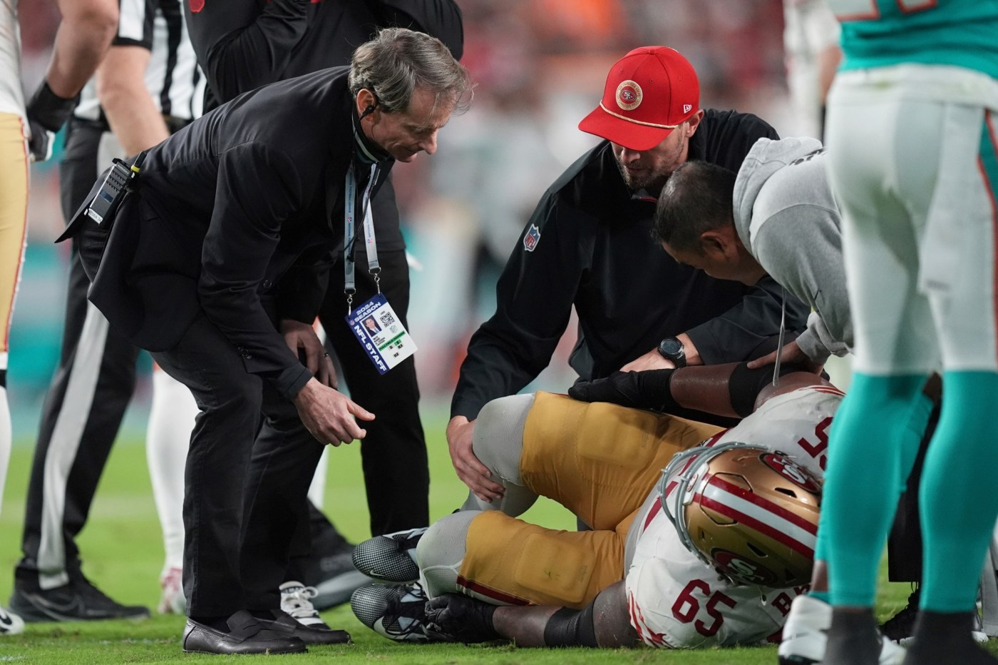 49ers’-aftermath:-banks-and-moore-done-for-season,-so-is-trent-williams-and-maybe-dre-greenlaw