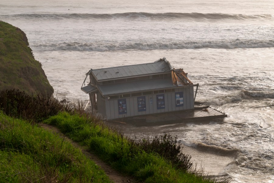 2-people-rescued-when-california-pier-partially-collapses