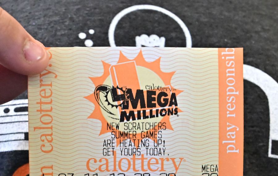 california-lottery-player-nearly-hits-$1-billion-mega-millions-jackpot