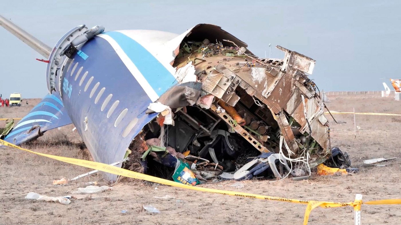 azerbaijani-airliner-crashes-in-kazakhstan,-killing-38,-officials-say