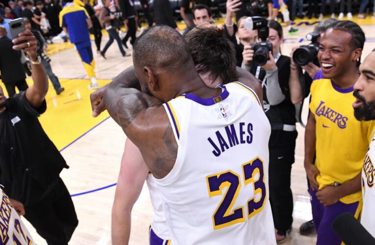 LeBron James defies his age once again in thrilling Lakers win over Warriors