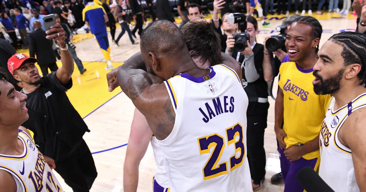 lebron-james-defies-his-age-once-again-in-thrilling-lakers-win-over-warriors