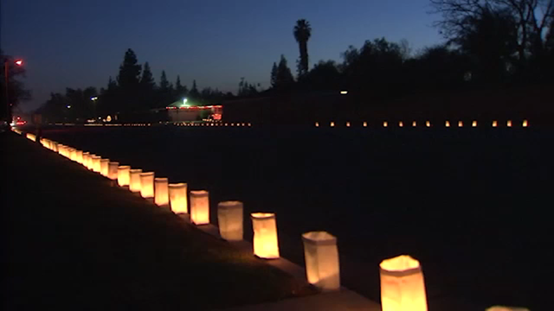 luminaries-light-up-the-night-on-christmas-eve-in-northwest-fresno