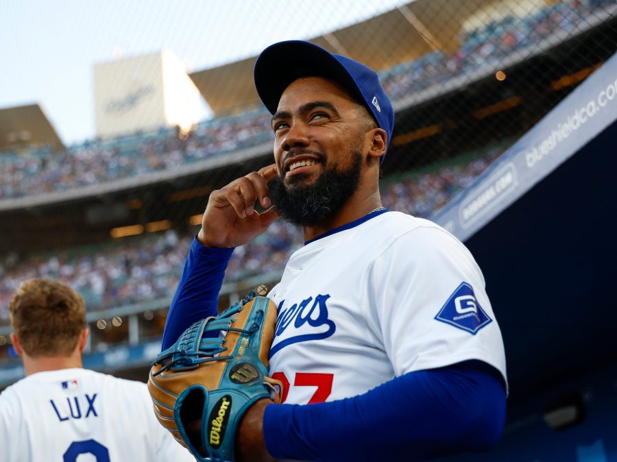 los-angeles-dodgers-agree-to-new-deal-with-teoscar-hernandez:-report