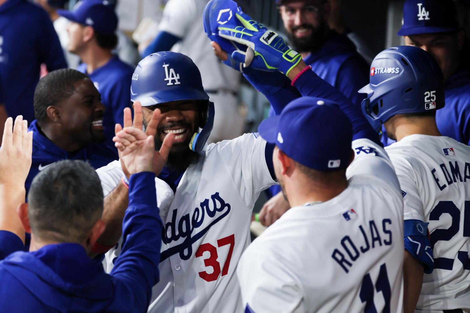 plaschke:-fans-are-heard,-title-hopes-are-solidified-and-teoscar-hernandez-is-back-with-dodgers