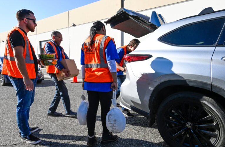 Feeding America Riverside | San Bernardino’s holiday food distributions help thousands of families