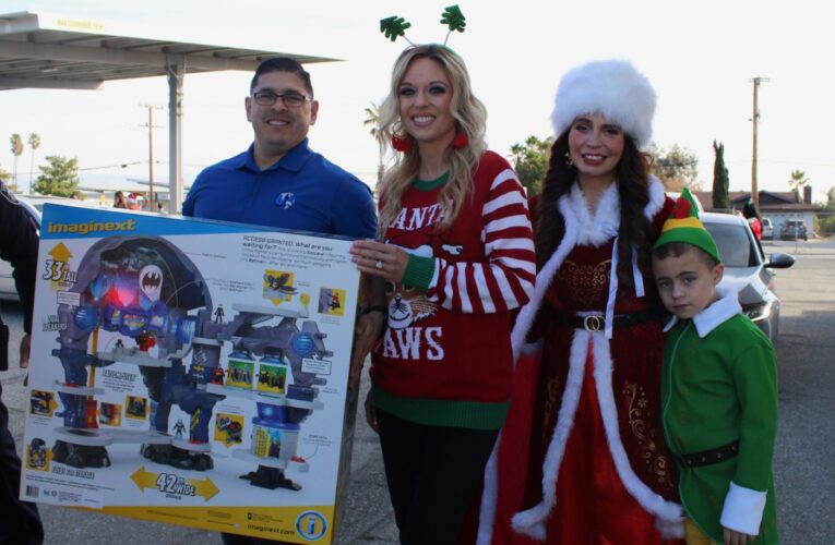 Fontana Unified School District holds 27th annual Fontana Santas event