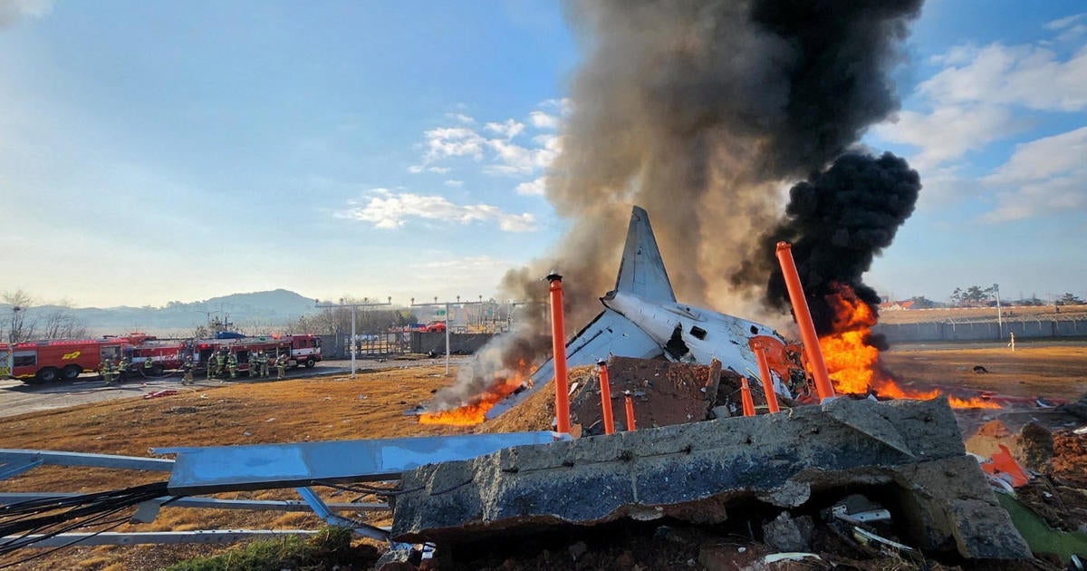 more-than-2-dozen-killed-when-jet-crashes-while-landing-at-south-korean-airport