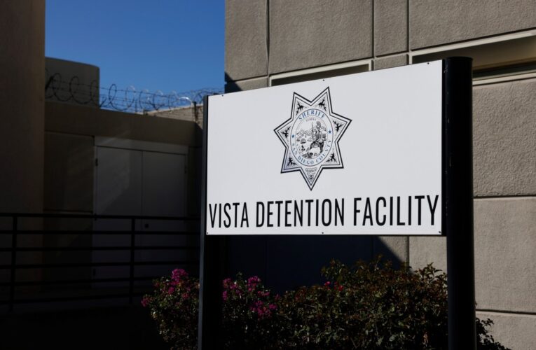 Man dies in medical isolation in Vista jail