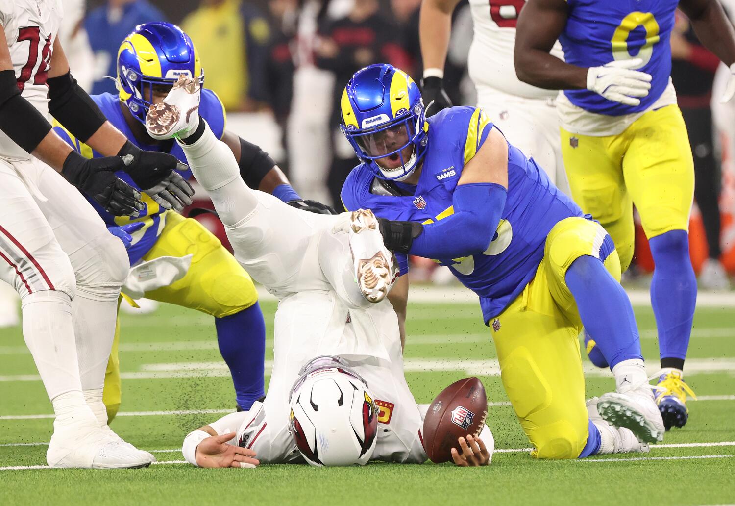 rams-hold-on-to-defeat-cardinals-and-move-closer-to-nfc-west-crown