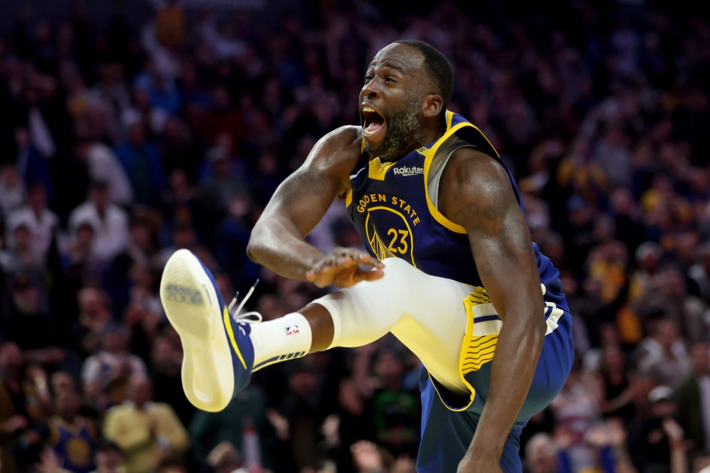 draymond-green-turns-profane-hot-mic-moment-into-lesson-in-warriors-leadership