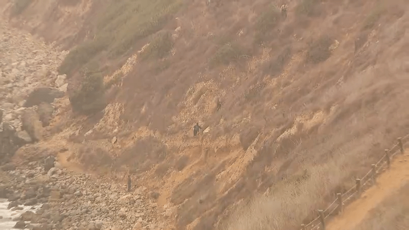 officials-provide-update-on-body-found-near-southern-california-cliffside 