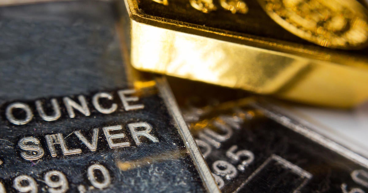 gold-ira-vs.-silver-ira:-which-will-be-better-in-2025?