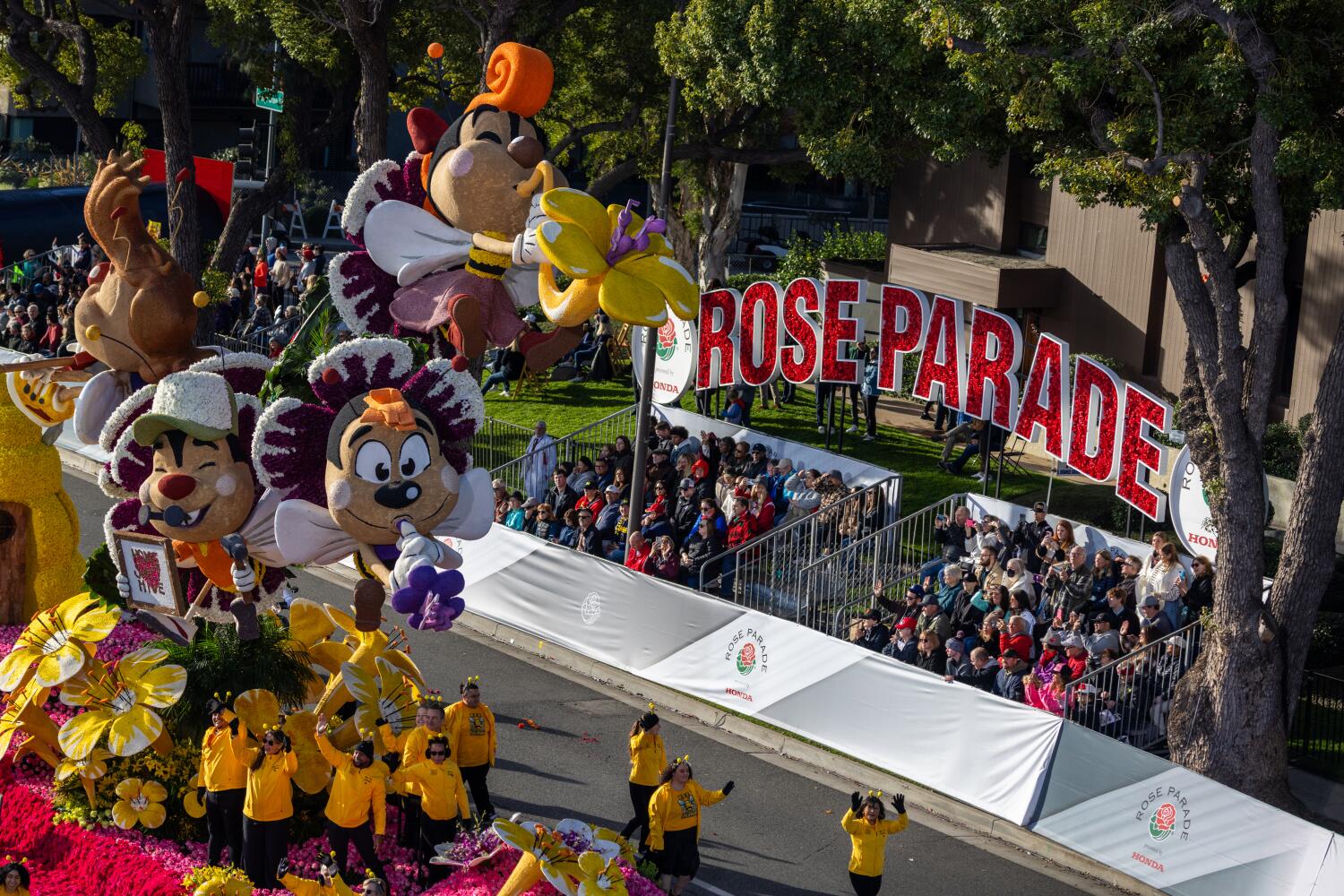 136th-rose-parade-set-to-roll-through-pasadena-on-new-year’s-day-with-theme-‘best-day-ever’