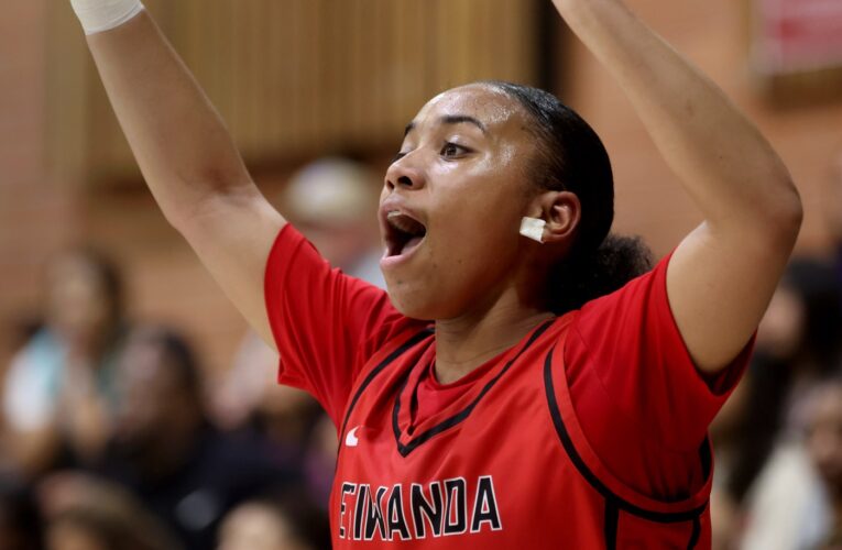 Basketball roundup: Five-star Cal commit lights up Carondelet at Sabrina Ionescu showcase