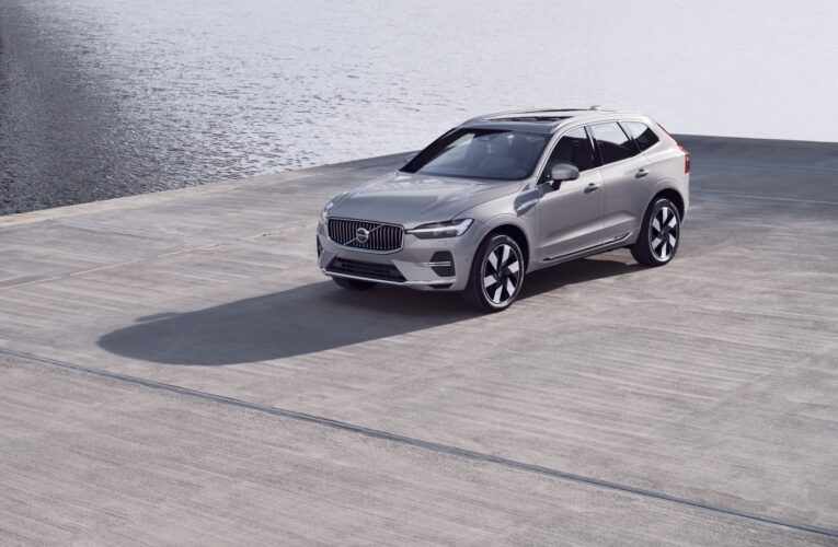 The 2025 Volvo Polestar Engineered XC60 T8 AWD Midsize SUV