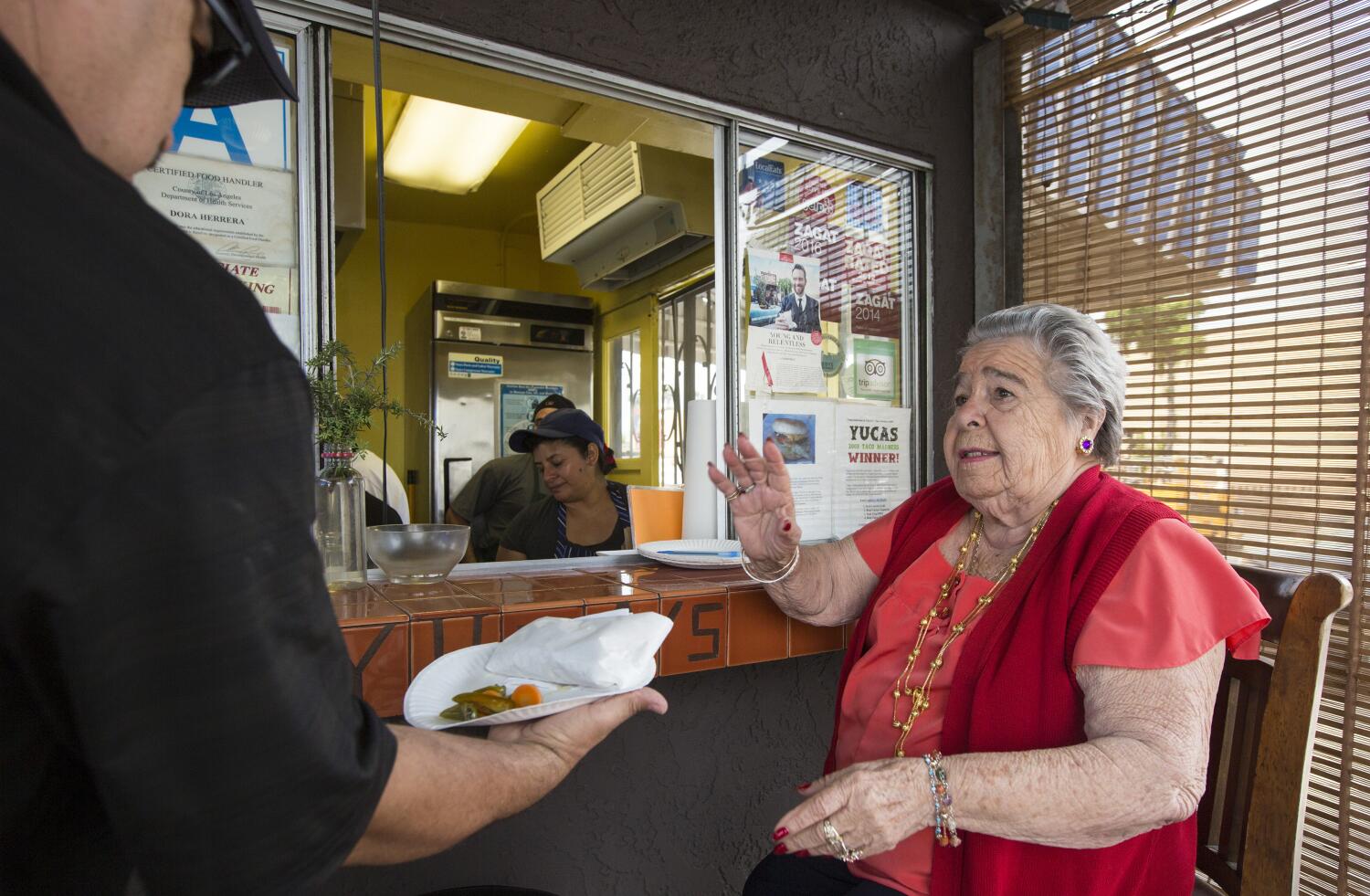 soccoro-herrera,-founder-of-tiny-los-feliz-taco-stand-yuca’s-hut,-dies