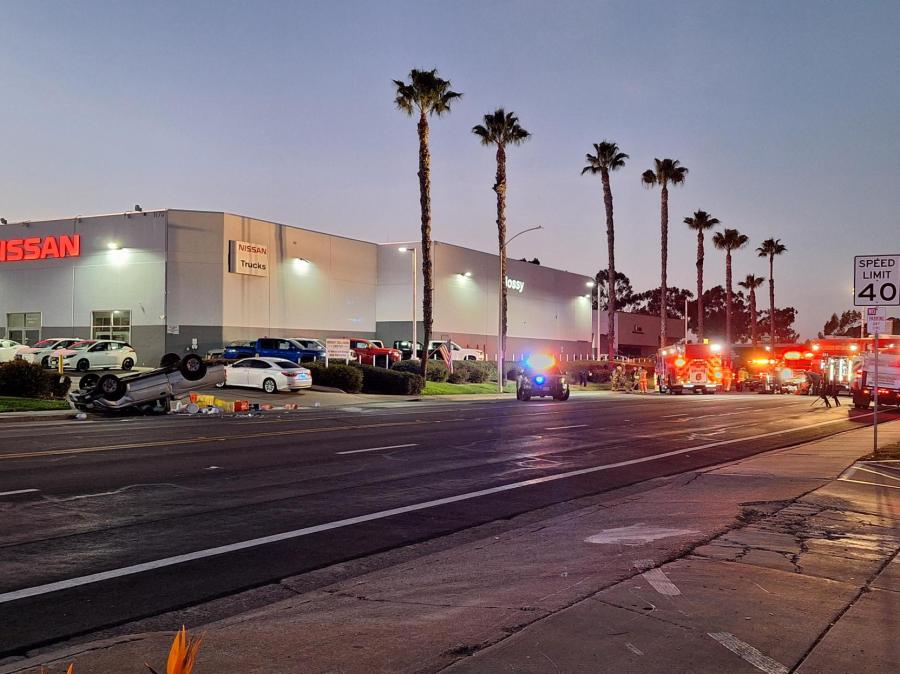 hazmat-cleaning-pool-chemical-spill-on-el-cajon-road