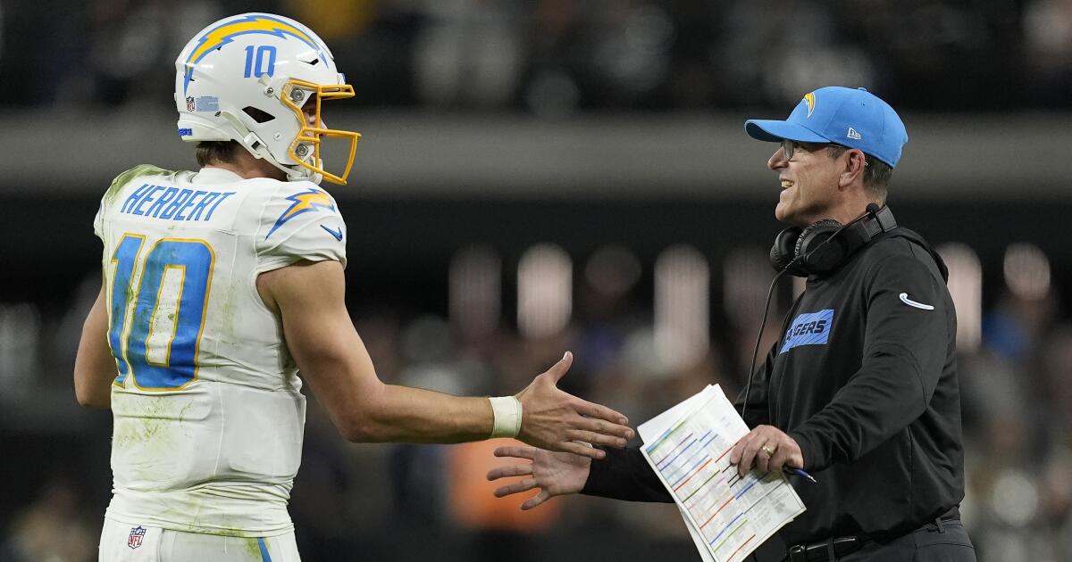 hernandez:-these-aren’t-your-daddy’s-chargers.-jim-harbaugh-has-team-primed-for-playoff-run