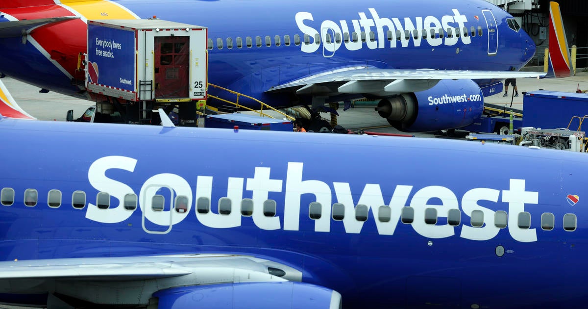 southwest-pilot-removed-from-cockpit,-booked-for-dui