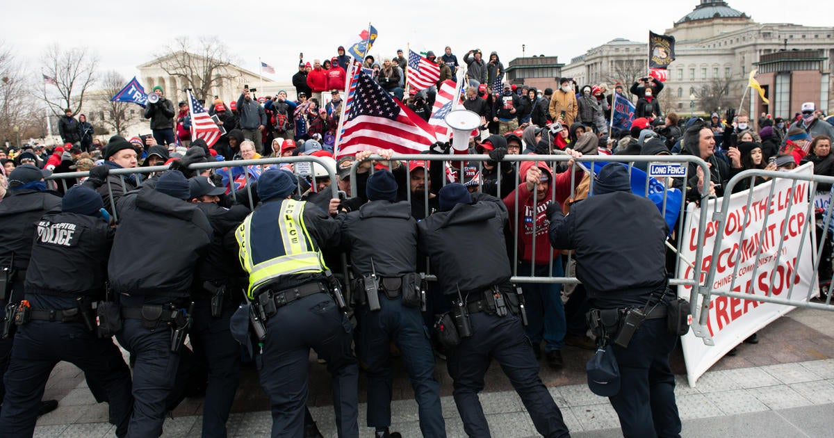 democrats-press-for-long-delayed-plaque-to-honor-jan.-6-victims,-police-heroes