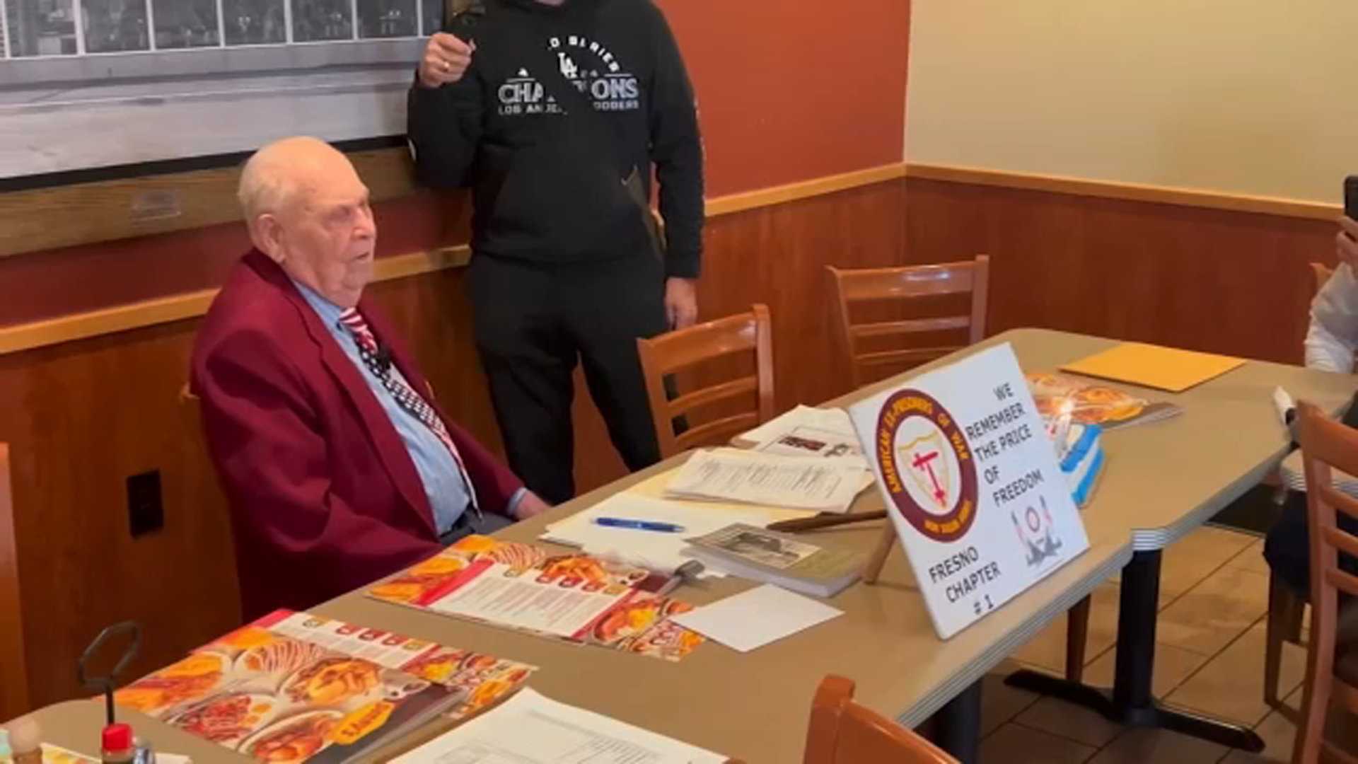 valley-war-ii-veteran-celebrates-his-99th-birthday