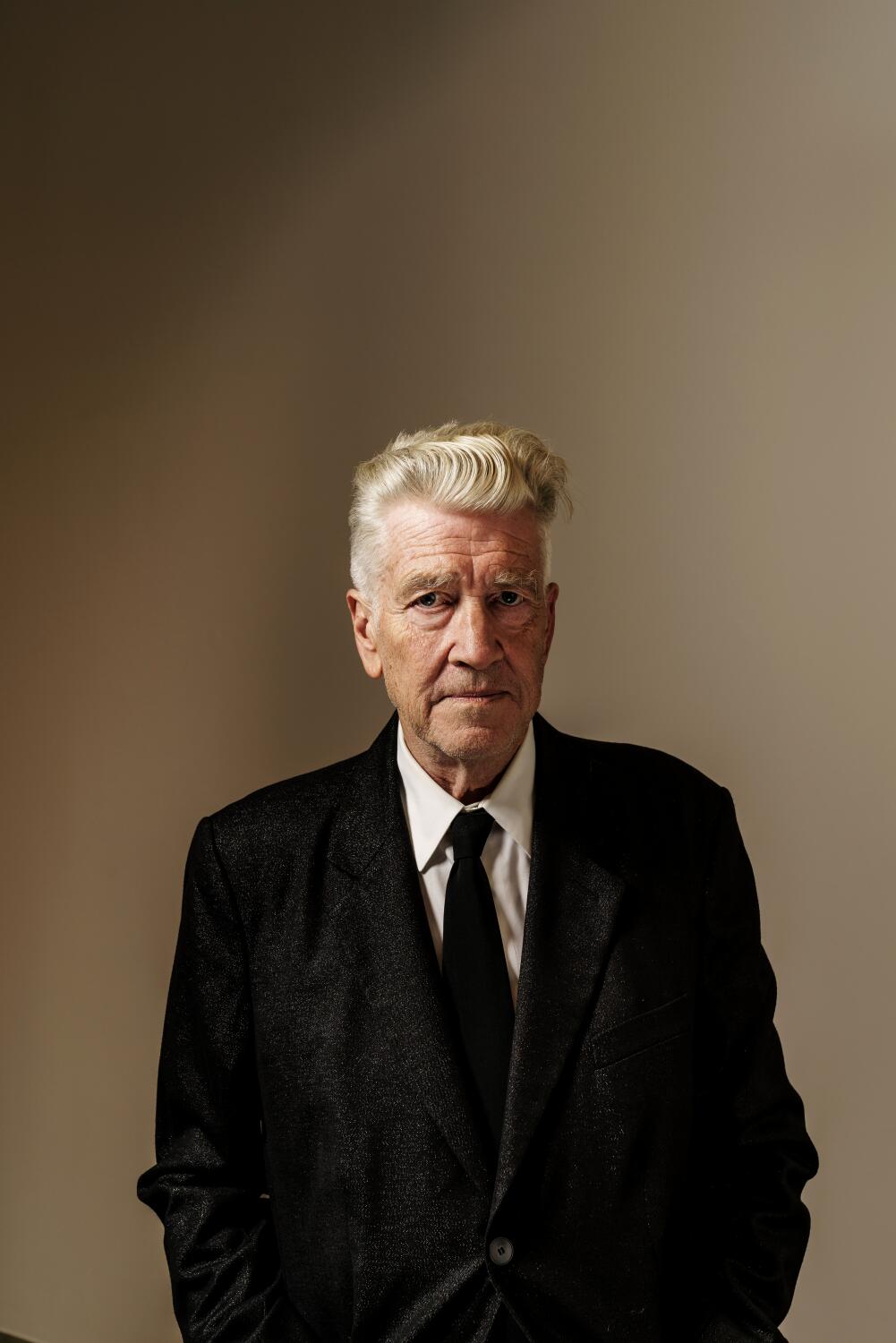 david-lynch,-surrealist-filmmaker-known-for-‘twin-peaks’-and-‘blue-velvet,’-dead-at-78