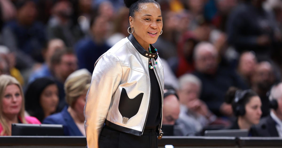 south-carolina’s-dawn-staley-inks-historic-$25m-contract-extension