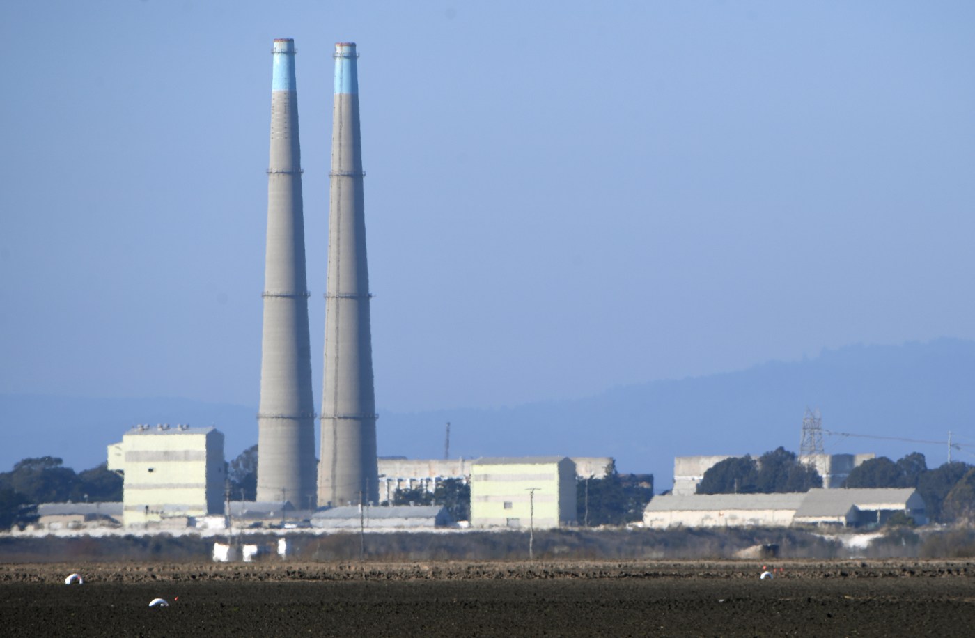 residents-near-moss-landing-fire-return-home-after-officials-lift-evacuation-order