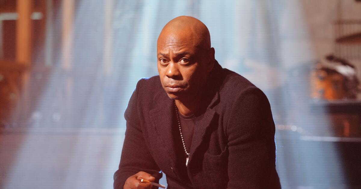 ‘snl’-host-dave-chappelle-weighs-in-on-la.-wildfires,-palestine-and-trump