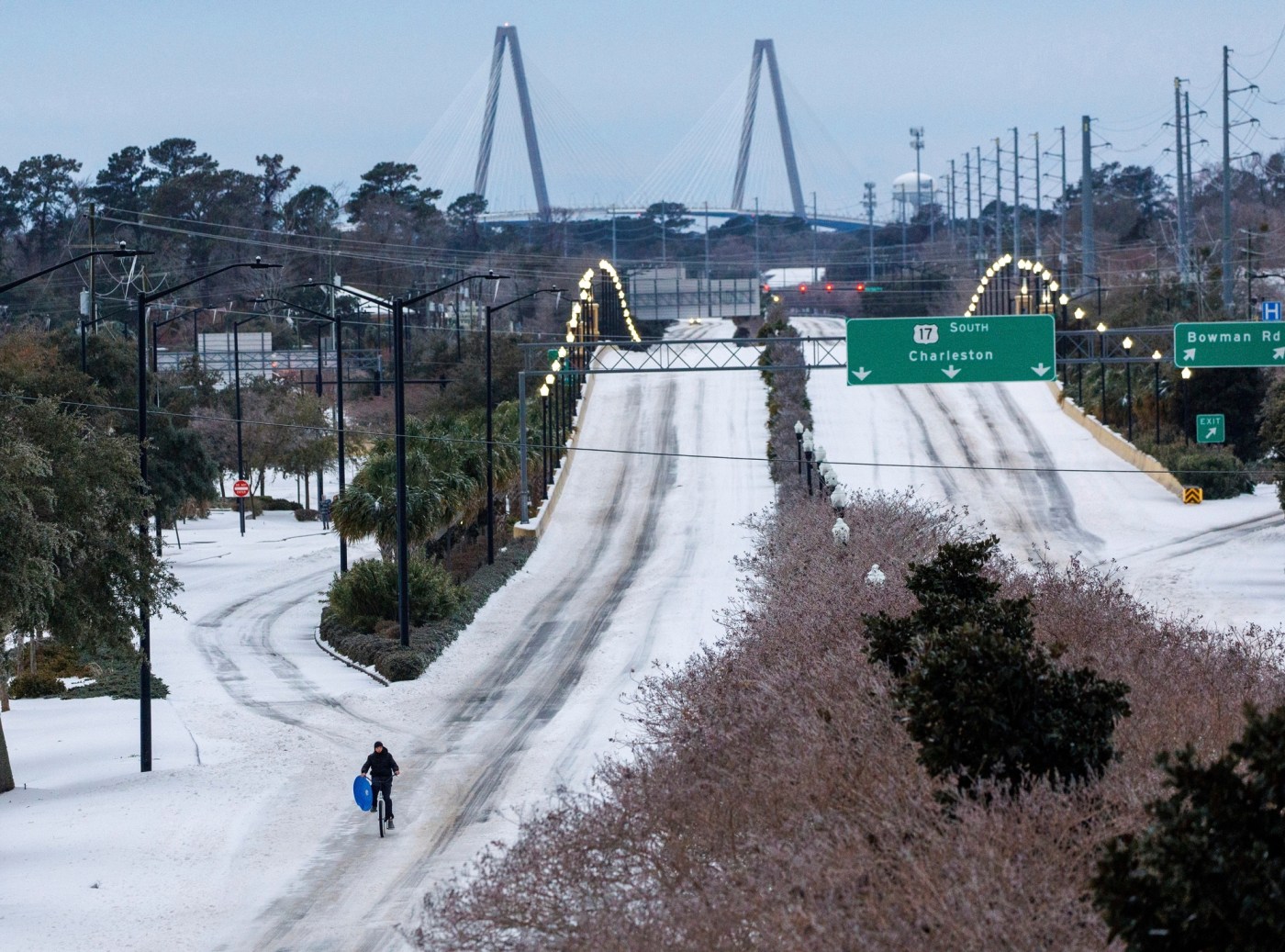 winter-storm-spreads-peril,-snowy-fun-across-deep-south