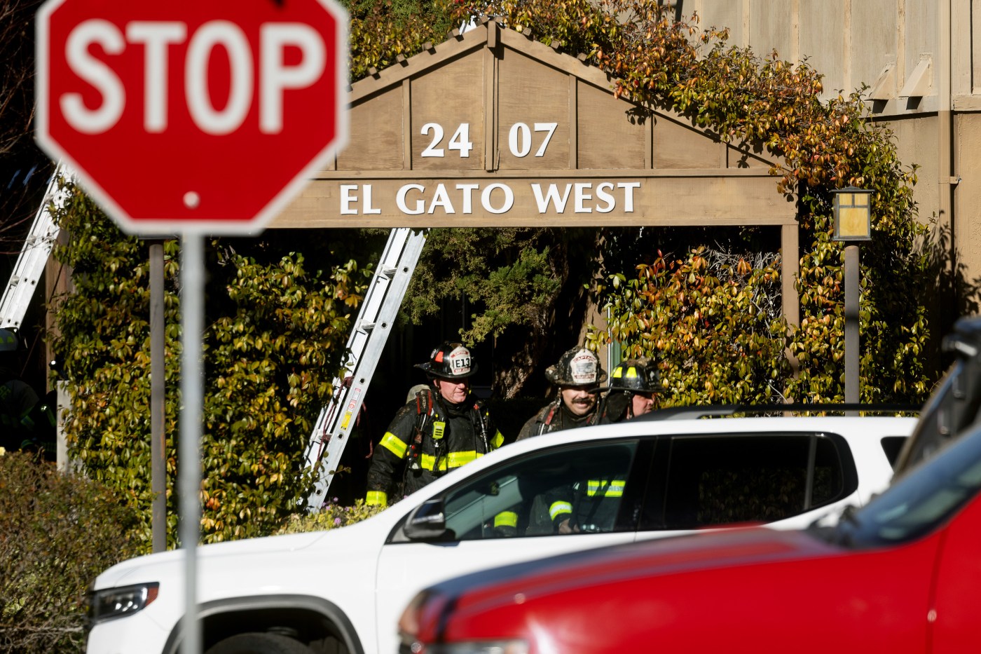 three-alarm-fire-rips-through-san-jose-apartment-complex